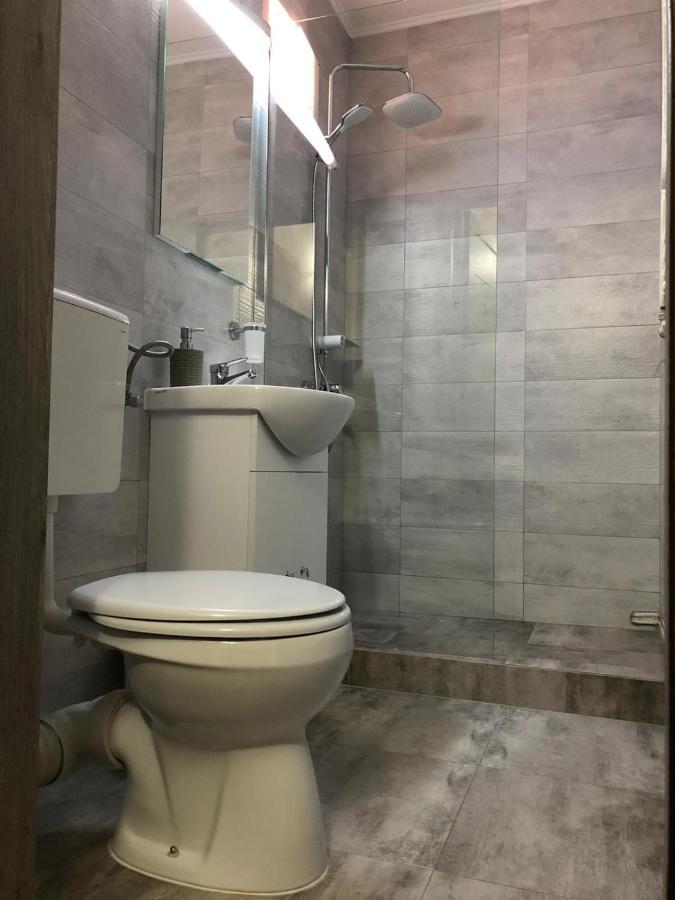 Hotel Cosmin 아라드 외부 사진