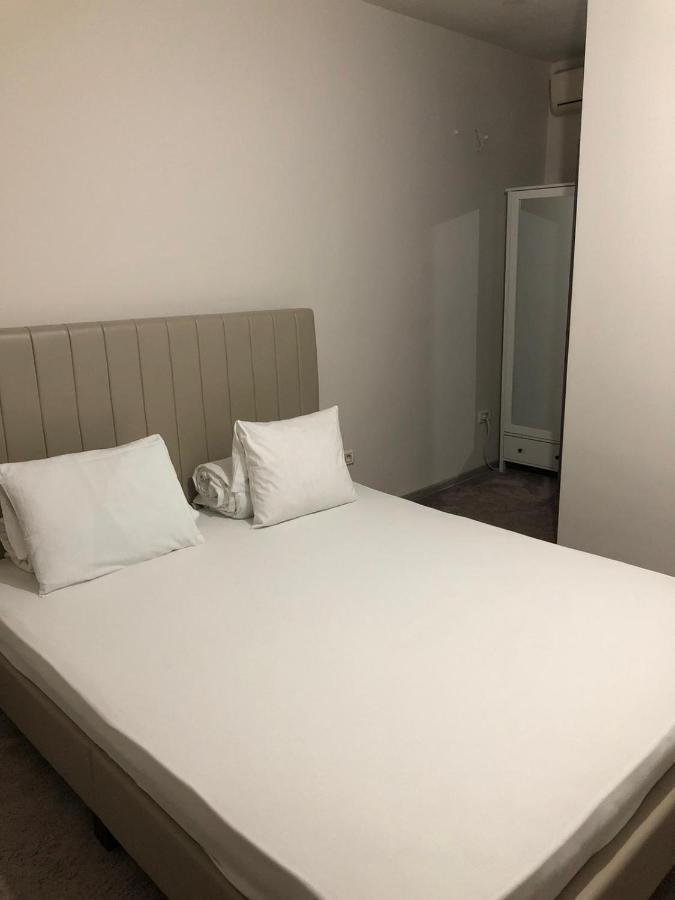 Hotel Cosmin 아라드 외부 사진